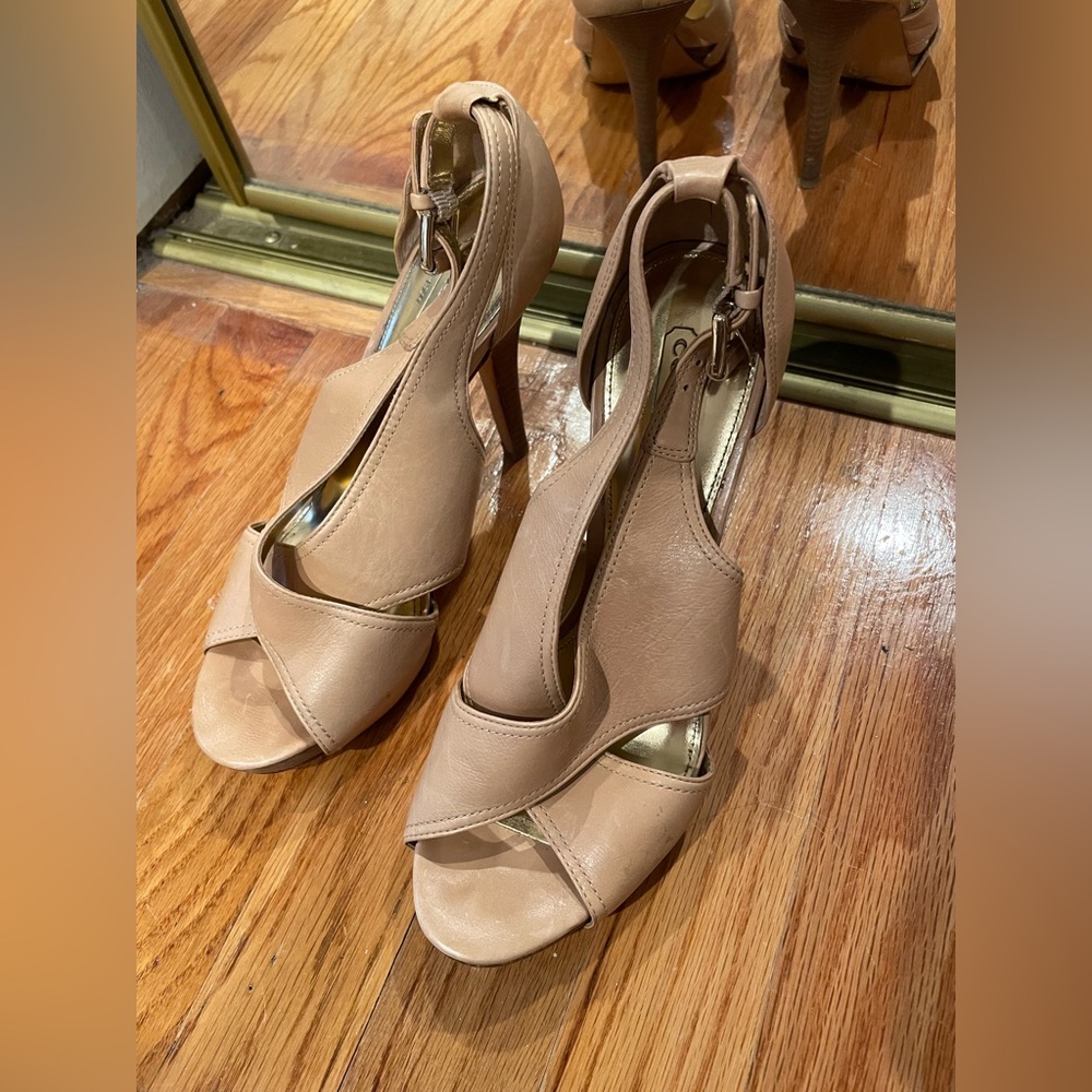 Coach Leather Peep Toe Platform Heels Size 8